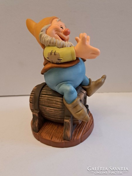 Walt disney classic collection snow white fairy tale, vidor dwarf original porcelain figure