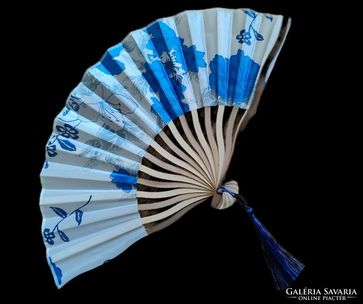 Oriental style fans