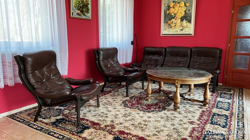 Antique style 4-piece leather sofa set with table