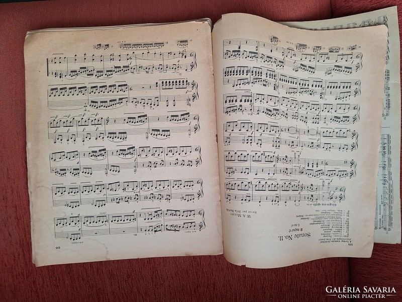W.A.Mozart Sonatas kotta zongorára Bartók Béla összeállításával