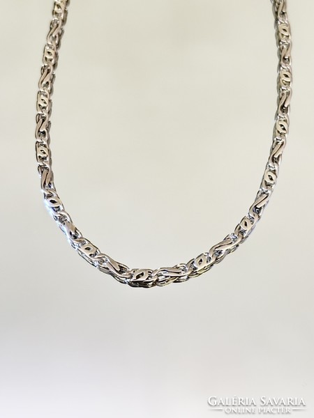 Massive shiny silver necklace