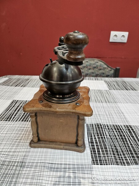 Larger coffee grinder