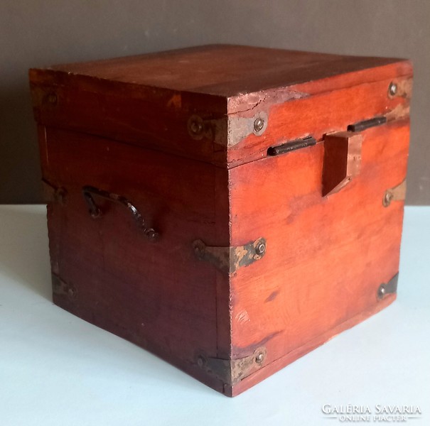 Wooden box with iron bars, negotiable design