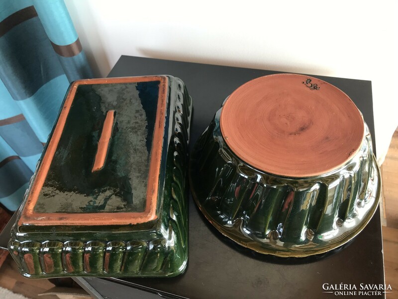 2 ceramic baking dishes from the Guard, St. Peter (206) - like new