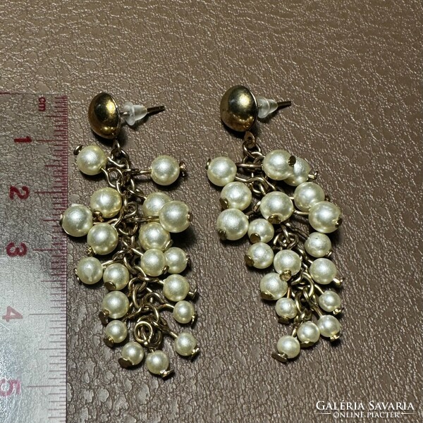 Old special pearl dangle vintage earrings, copper earrings, the jewelry is from the 1970s