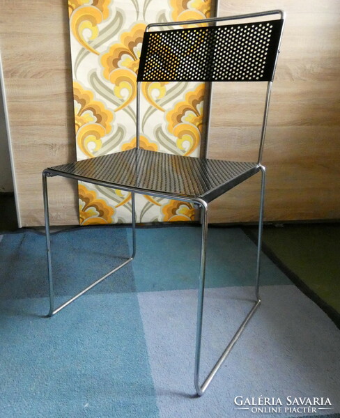 6 db Posztmodern Niels Jørgen Haugesen (Denmark, 1936-2013) Tervezte székek a MAGIS Cég számára .
