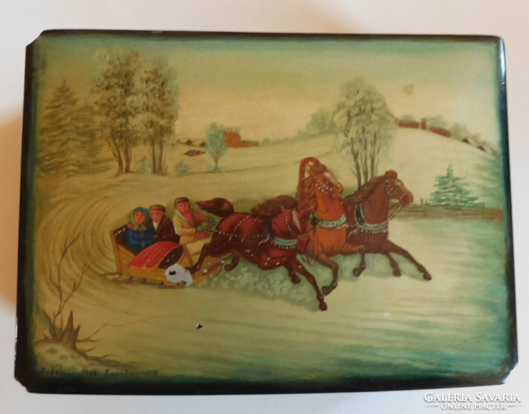 Russian vintage hand-painted winter troika scene lacquer box - corner damaged, 1956