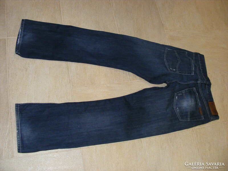 Mustang bootleg men's jeans size 32-32,