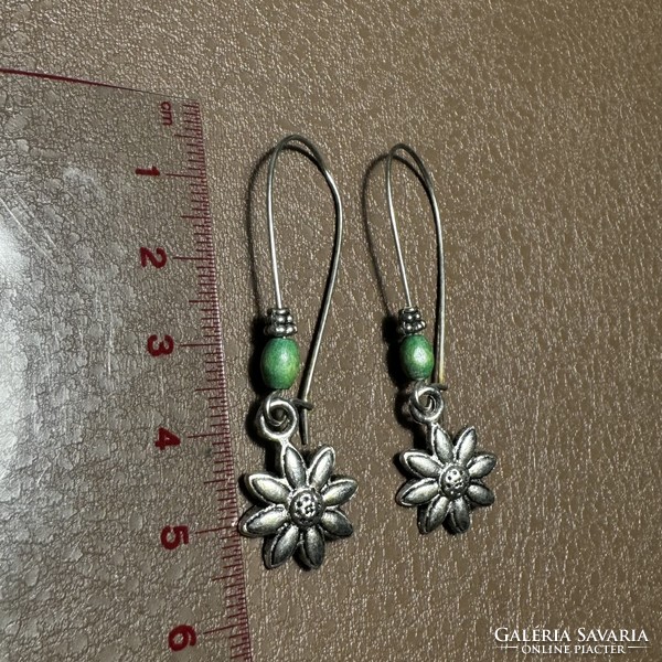 Old special floral dangle vintage earrings, metal earrings, the jewelry is from the 1970s