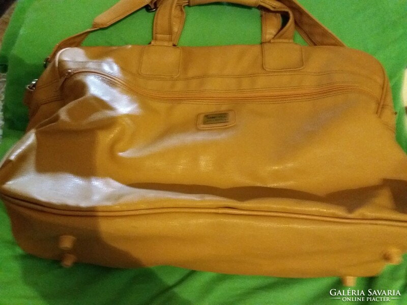 Quality strong leather take off quality orange-beige travel bag large suitcase 50 x 30 cm as shown in the pictures