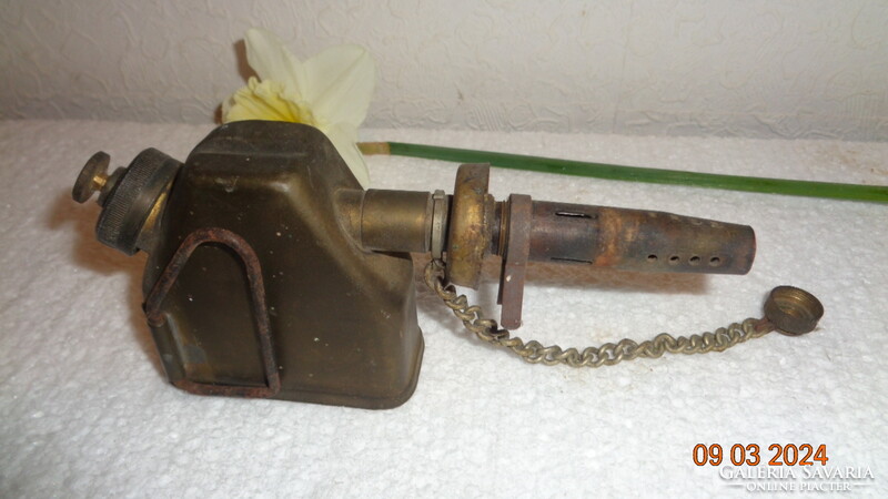 Antique alcohol-gasoline lamp, made of brass, 18 x 8 cm, in good condition, raritate!