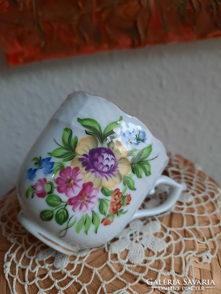 Herendi porcelán kávéscsésze, virágmintás dekorral, XX.szd közepe