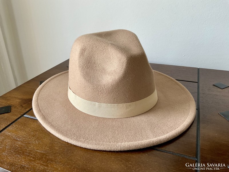 Italian, beige women's hat, adjustable size, hard finish.