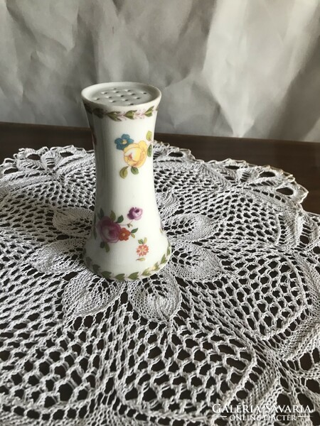 Porcelain salt shaker approx. 8 cm high