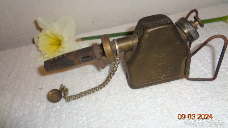 Antique alcohol-gasoline lamp, made of brass, 18 x 8 cm, in good condition, raritate!