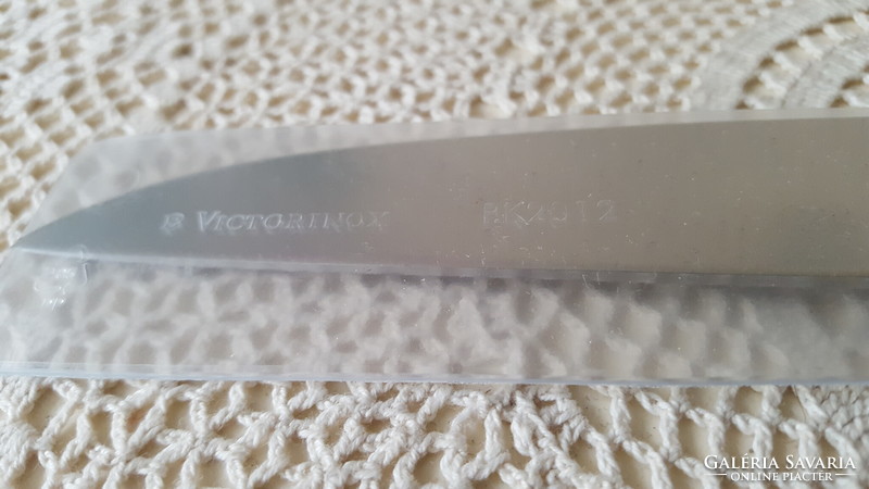 Victorinox Fibrox szúrókés,egyenes széles(18 cm)
