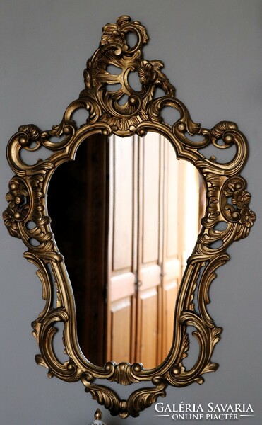 Neoklasszikus stílusú tükör