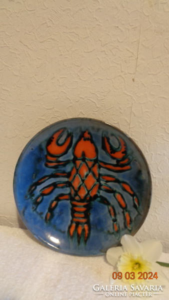 Retro crab wall plate, signed, nice piece, 22 cm