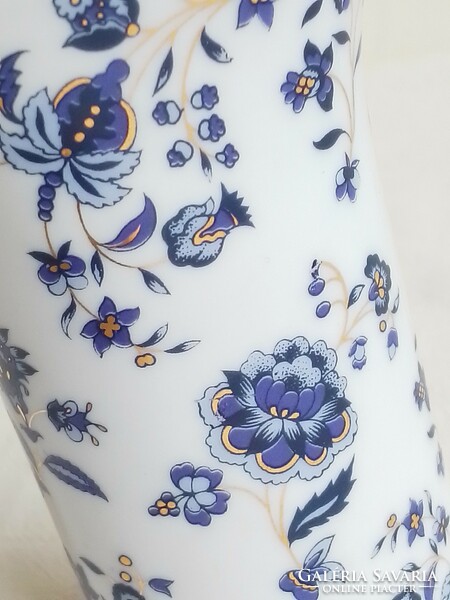 Régi fehér mázas fonott füles porcelán kosárka keleties kék arany virág mintás különleges forma nipp