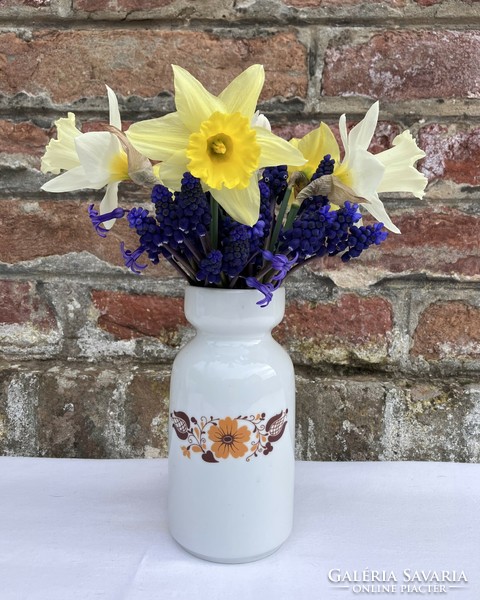 Alföldi Panni - virágos porcelán váza 16 cm