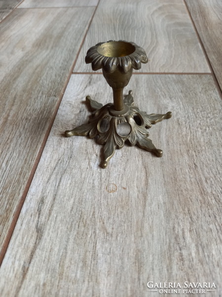 Wonderful old copper candle holder (6.5x9.3 cm)