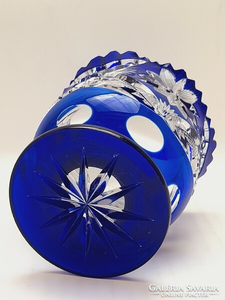 Kék két rétegű csiszolt kristály talpas kínáló, 10,5 cm