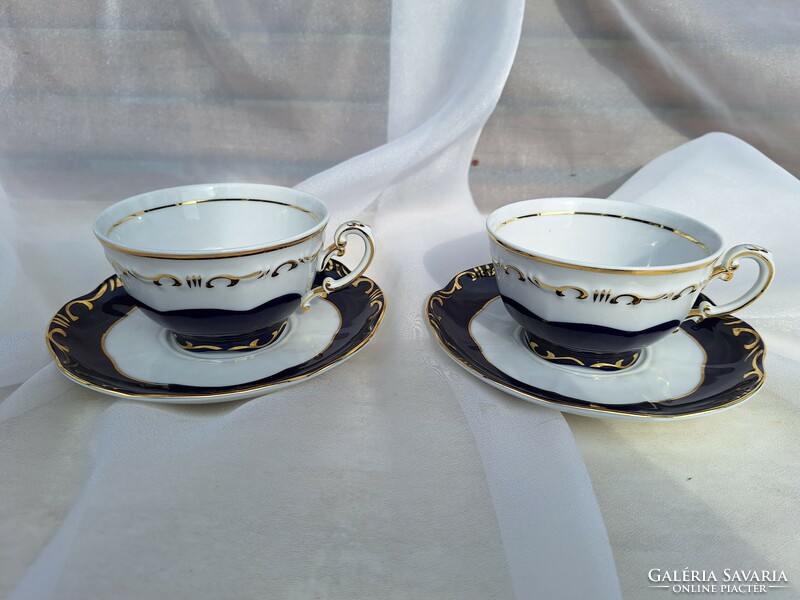 Pair of Zsolnay pompadour teacups