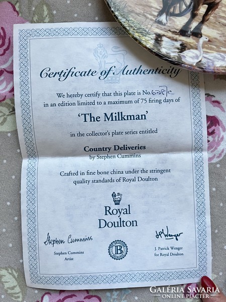 Angol Royal Dulton "The Milkman" limitált, sorszámozott finom porcelán dísztányér