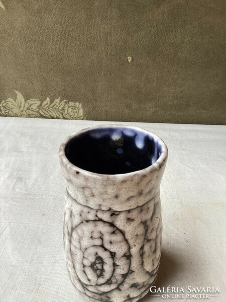 Ceramic vase from Hódmezővásárhely.