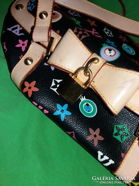 Very cool, trendy, thick leather, fun, colorful handbag, silk lining, key + padlock, as shown in the pictures