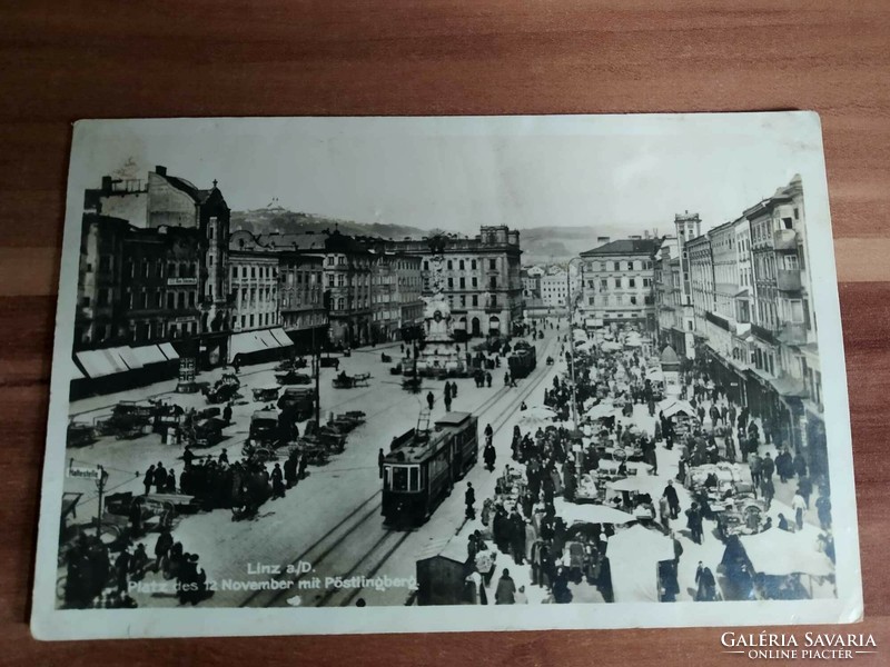 Austria, Linz, 12 November Square, Pöstlingberg in the background, trams, from 1930