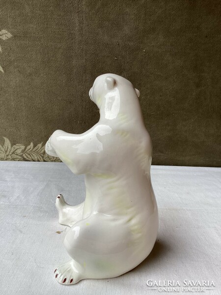 Polar bear ceramic figure 22 cm.