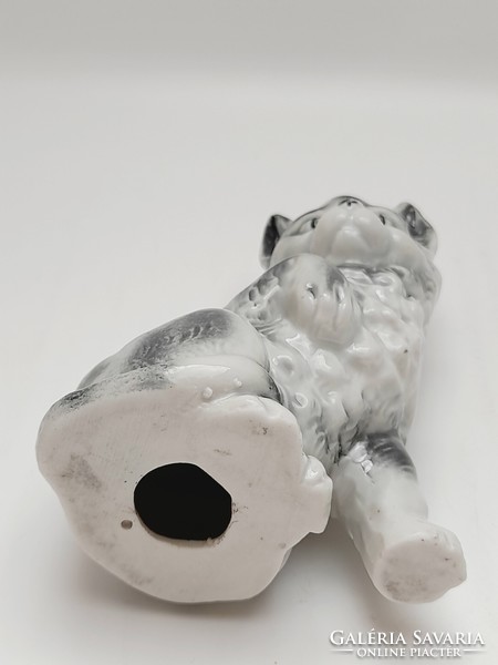Porcelán macska, jelzetlen, 11 cm