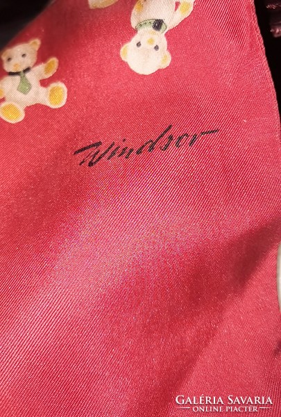 Windsor Genuine New Pure Silk Limited Edition Bear Scarf Special