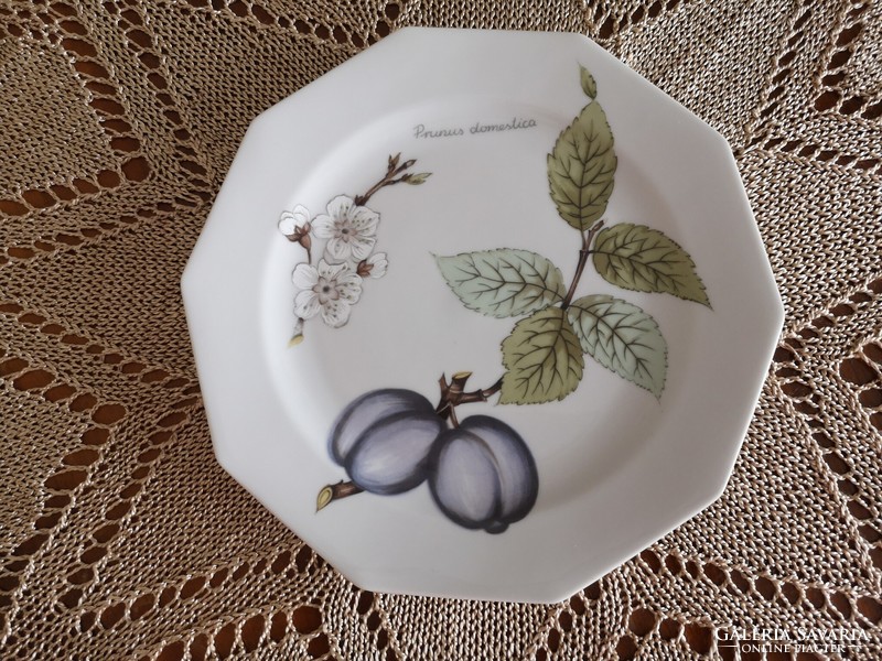 Porcelain fruit plates