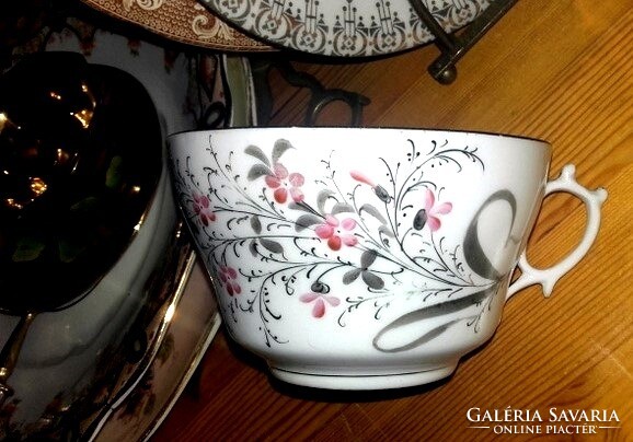 Art Nouveau large tea cup - art&decoration
