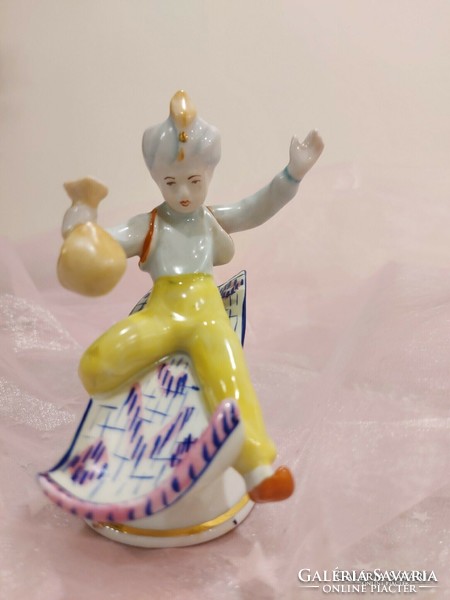 Hollóházi porcelán,Aladdin és a varázsszőnyeg.