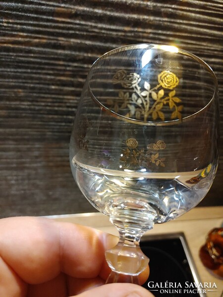 4 gilded rose motif glasses