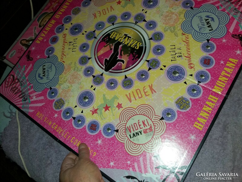Disney hannah montana the undercover pop star girl board game hasbro edition condition as per pictures
