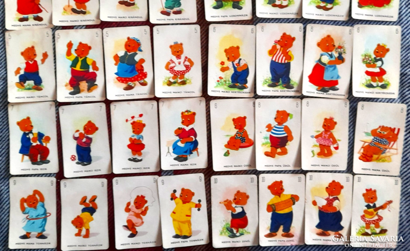 Retro children's card - funny teddy bears -