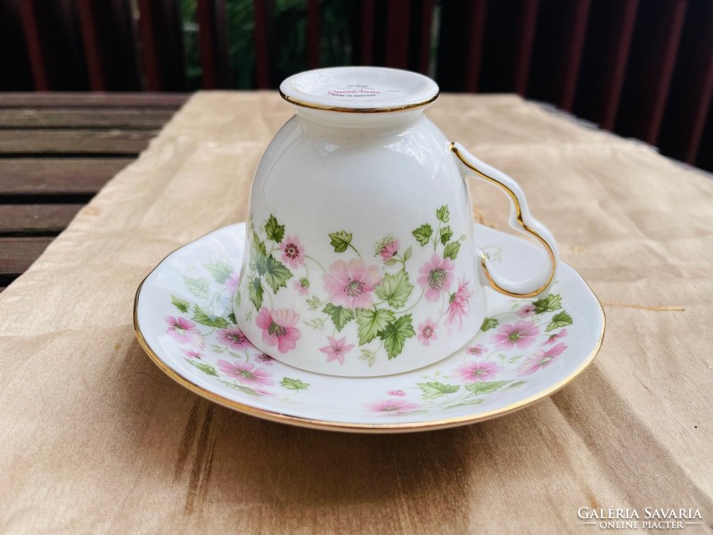 Vintage pink flower pattern Bone China Queen Anne English tea cup with saucer