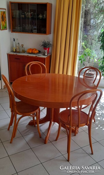 Solid cherry dining table - 4 or 6 / 8 persons, round, with 5 chairs