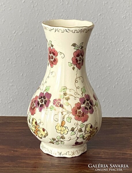 Zsolnay porcelain painted butterfly flower porcelain vase 17.5 Cm
