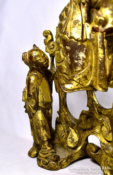 XIX. sz. második fele Kínai szobrász : BÖLCS TANÍTVÁNNYAL ! ARANYOZOTT FARAGOTT SZOBOR !