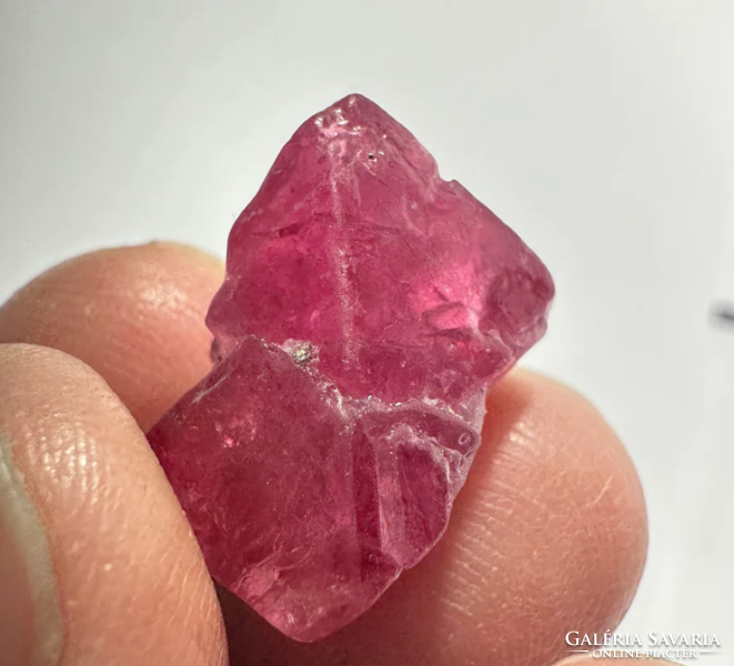 Red spinel raw - 22.51Ct - not heat treated