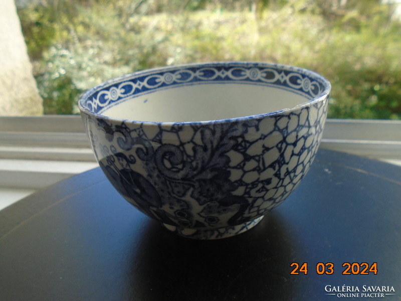 Antique English blue-white chinaizing bowl with Adams pattern from 1780