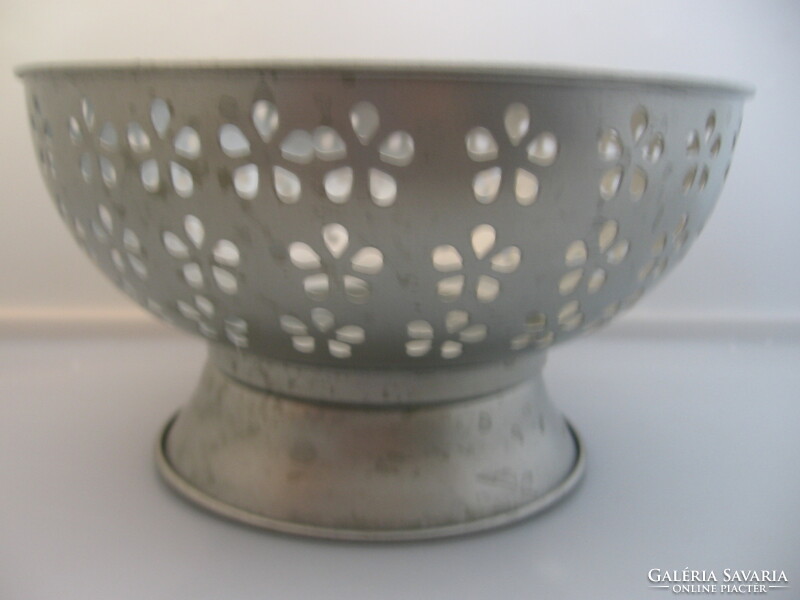 Pewter-coated base bowl pierced with small flowers