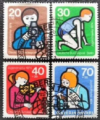 Bb468-71p / Germany - Berlin 1974 Youth Welfare stamp set stamped
