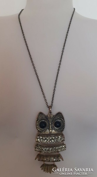 Copper colored necklace with large owl pendant