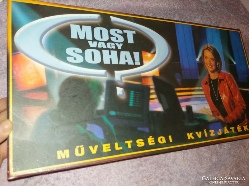 Board game in good condition after Jakupcsek's Gabi TV quiz show, old now or never
